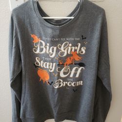 Halloween Sweatshirt ( XL)