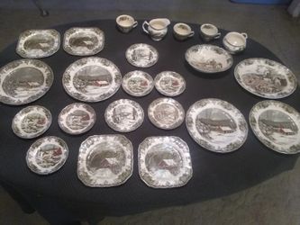 Friendly Village Antique Set