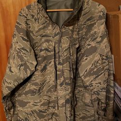 Military Issued Gore-tex All-purpose Environmental  Parka - Large-Regular MIL-DTL-32157
