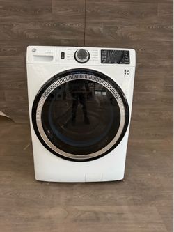 GE washer laundry