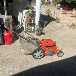 Scotts 3-in-1 self-propelled lawn mower with a 6.5 HP Magna-Torque engine