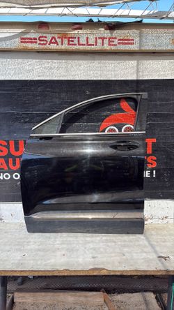 2019 Santa Fe Door Driver Front ASSEMBLY OEM 2023