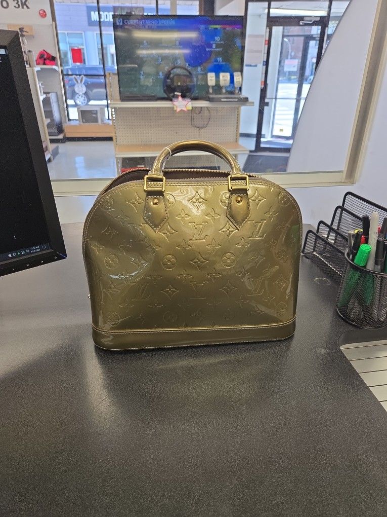 Louis Vuitton Gold Vernis Alma Purse