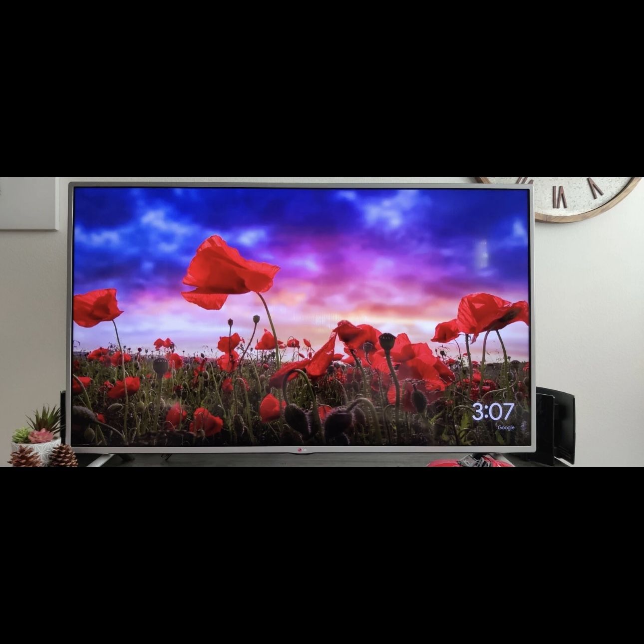 LG Smart TV 60LB6100 60" 1080p HDTV 3x HDMI Wifi Built-in Netflix YouTube