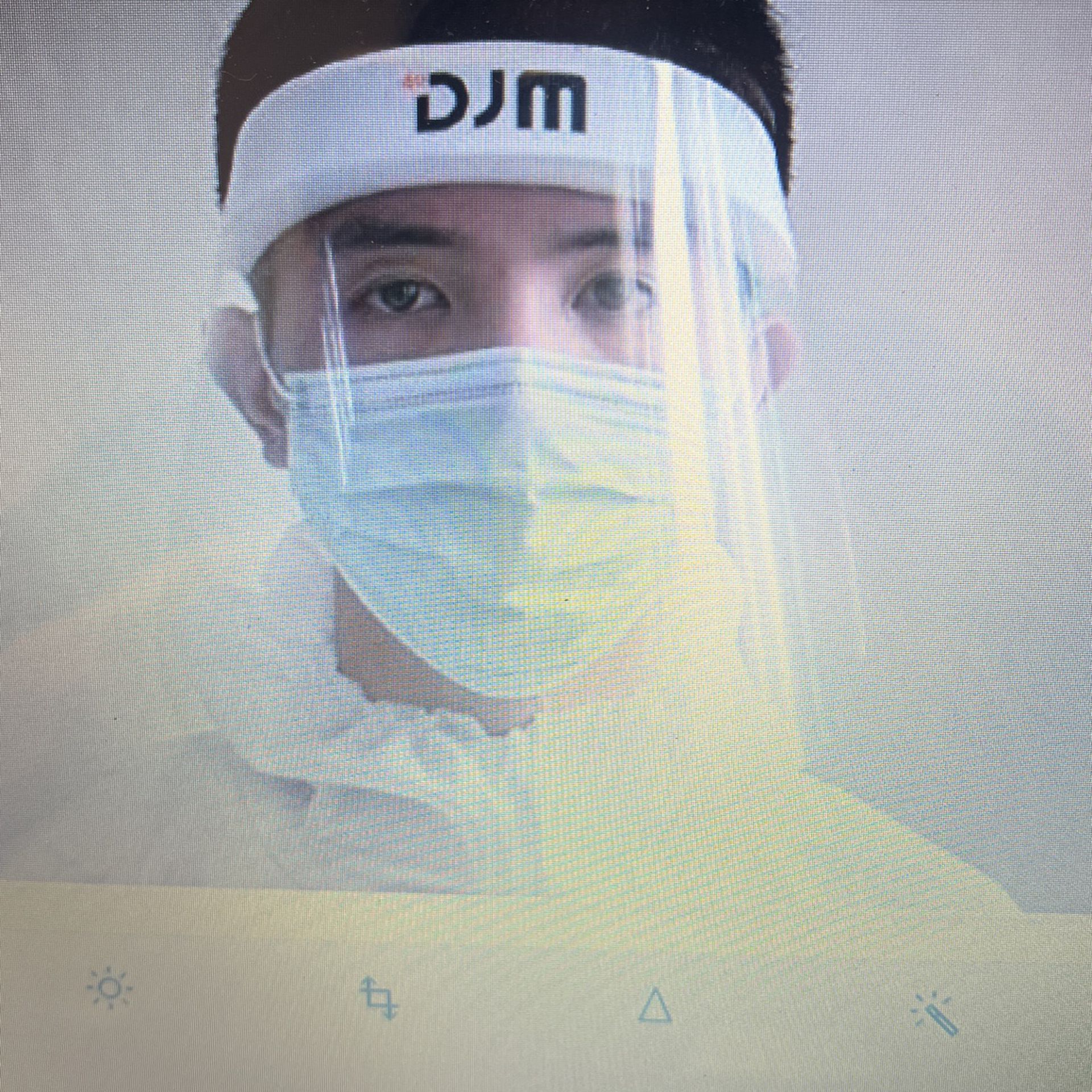 DJM 4.0 200 PCS Medical Face Shield/Isolation Face Mask Lot Germ Protection Reseller 