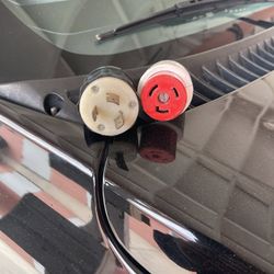 Twist Lock Plugs