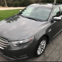 2019 Ford Taurus