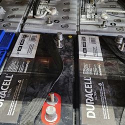 Del Grupo-AGM,bateria Usada Como Nueva,garantia De 3 Meses