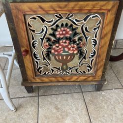 Vintage Style Side Table/cabinet 