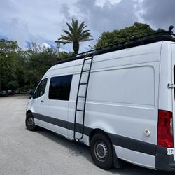 Mercedes Sprinter RV.  New Build. 2019. V6