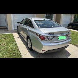 2012 Hyundai Sonata Hybrid