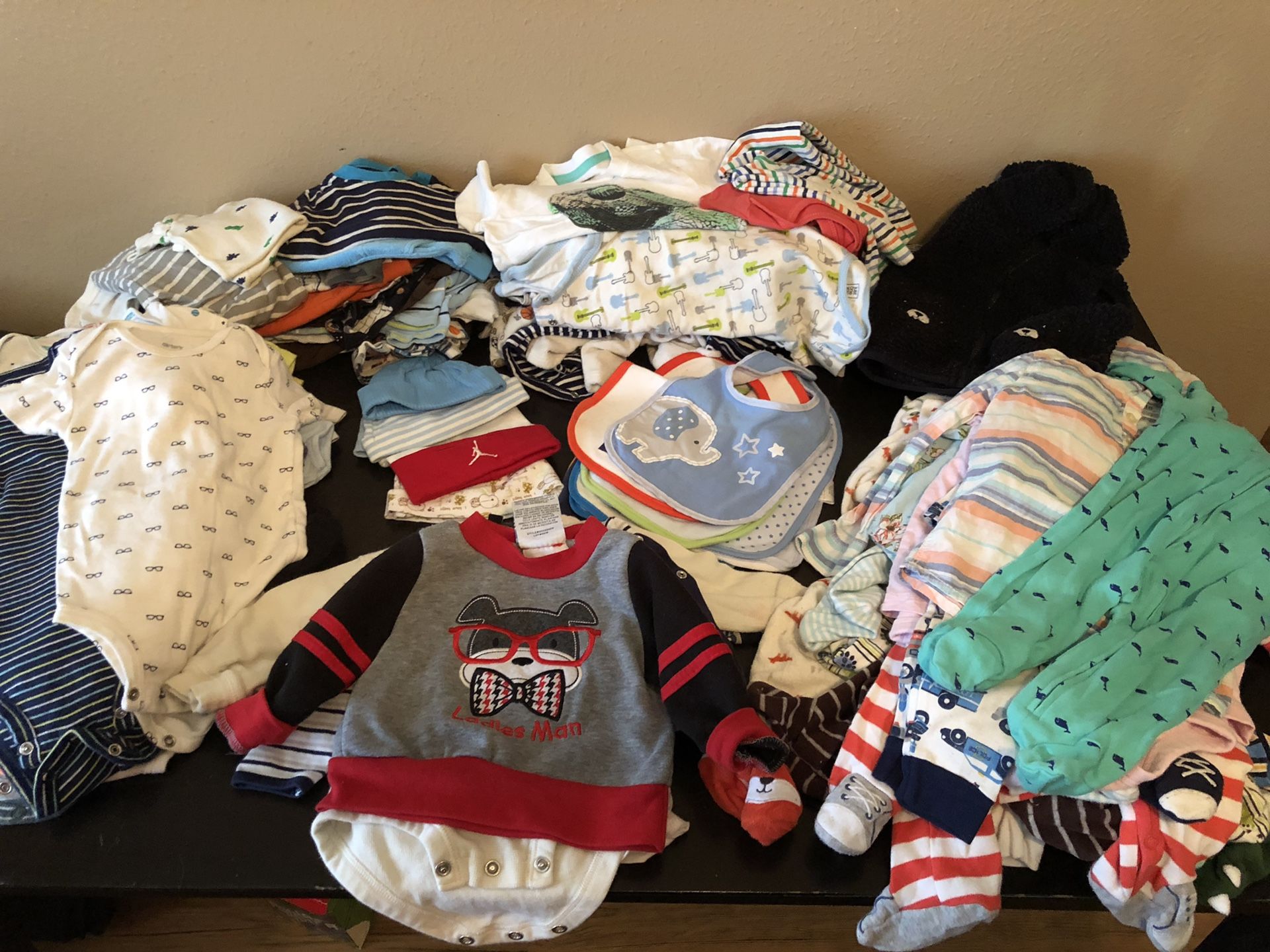 Full box of clothes 90 pcs size 3- 24 months