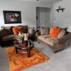 Full Living Room, Brown Color. 