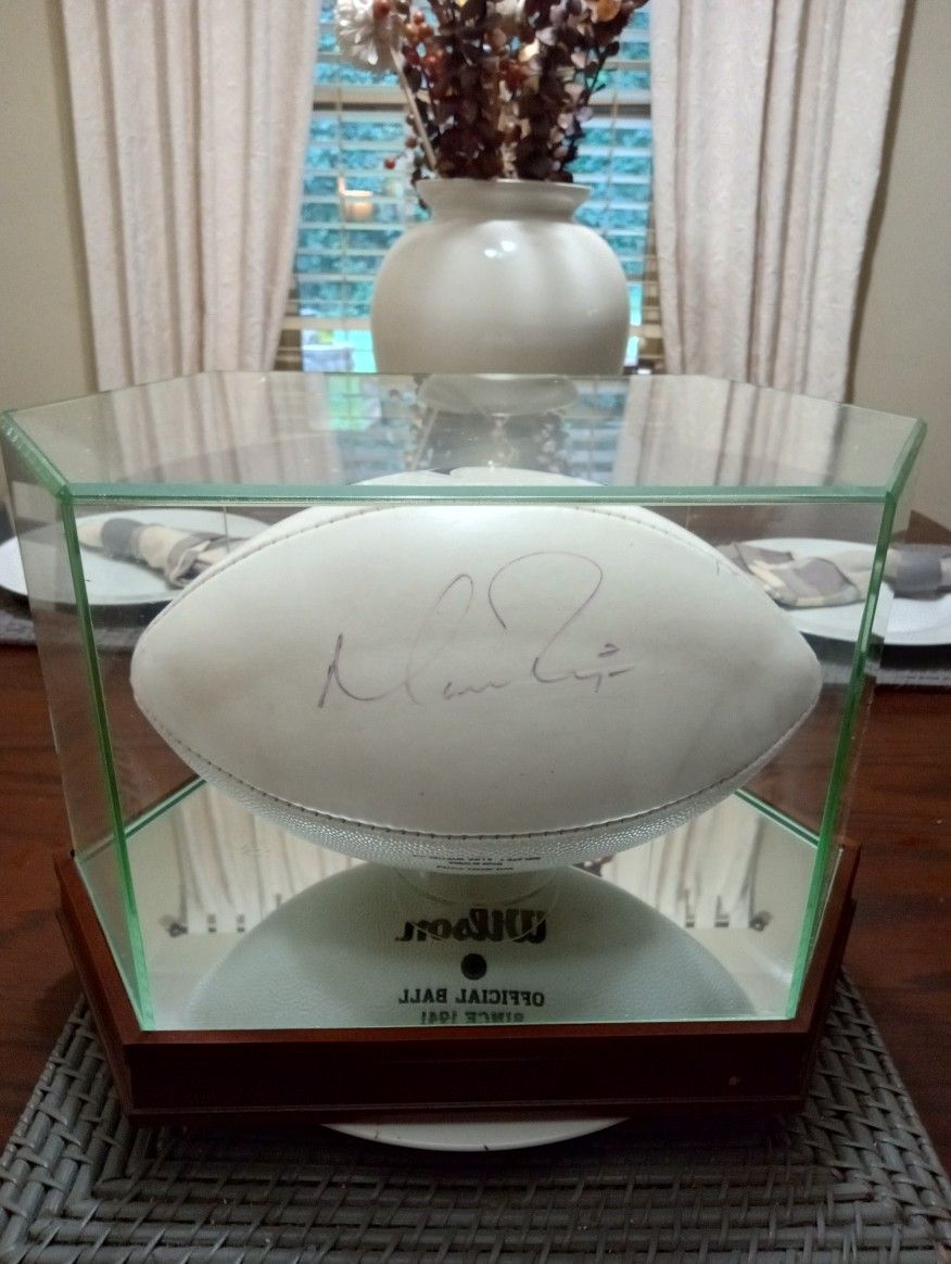 Matt Ryan Signed Football In Display Case And Jsa Certificate Of Authenticity