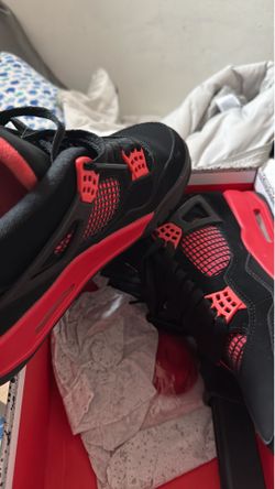 Jordan 4 Red Thunder