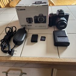 Canon EOS M50 4K Mirrorless Camera with Lens, Dummy Battery & 64GB SD Card