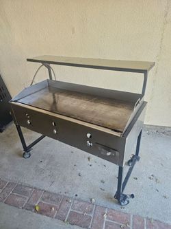 3-burner taco cart—works great and ready for business (taco stands, food service, parties, camping, etc.). Includes griddle, propane connection hose, 