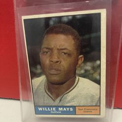 1961 Topps Willie Mays #150 (MC) VG-Ex