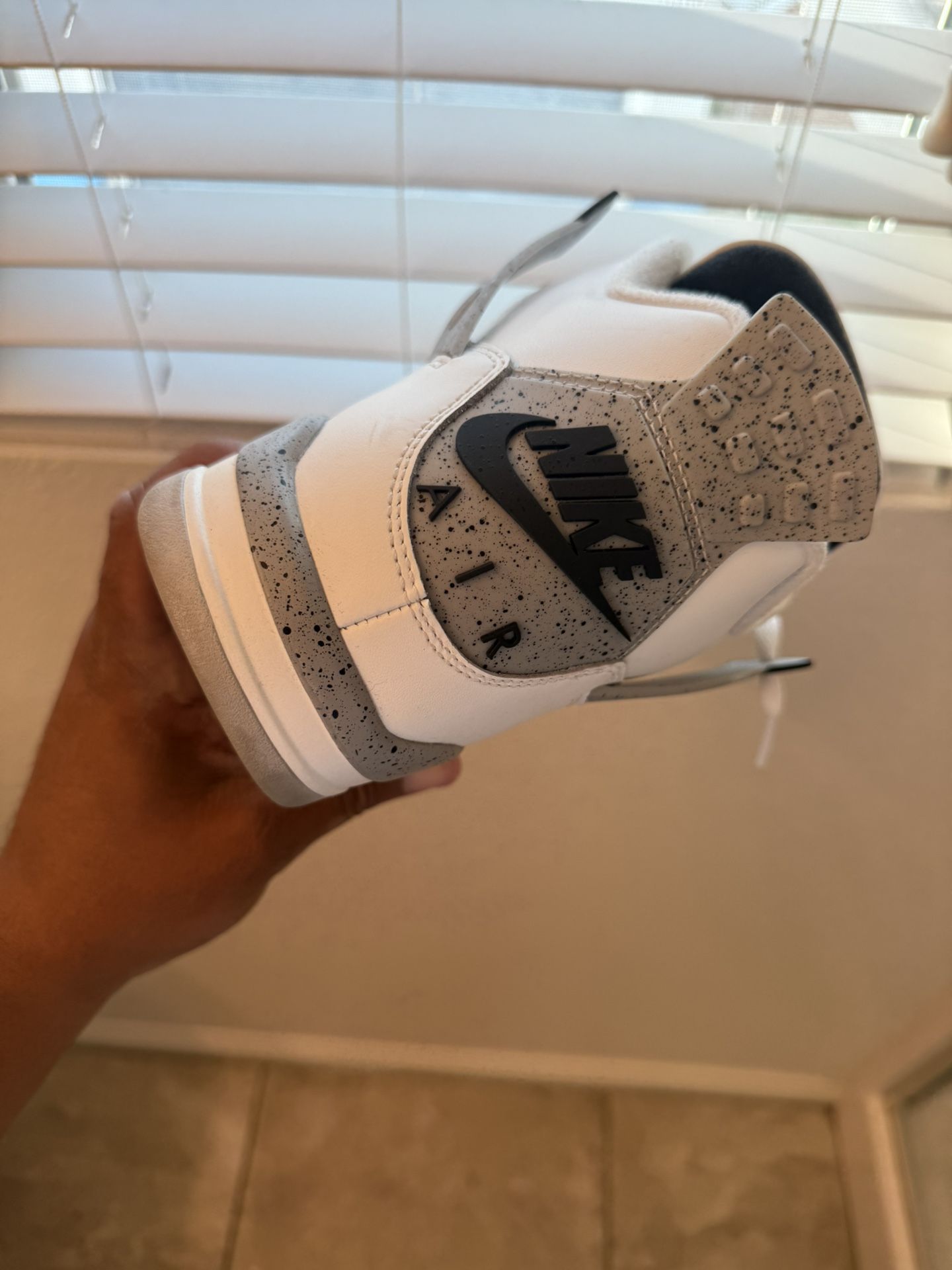 Jordan 4’s Size 12-13