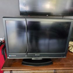 32 tv work good 30 dollars or best offer 