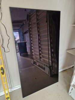 Broken 65in tv
