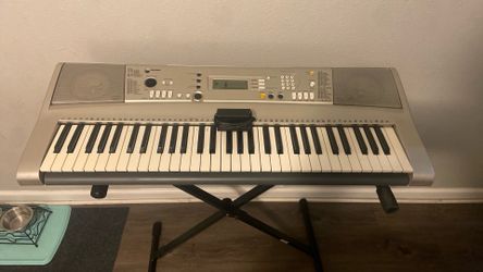 YAMAHA Psr-E313