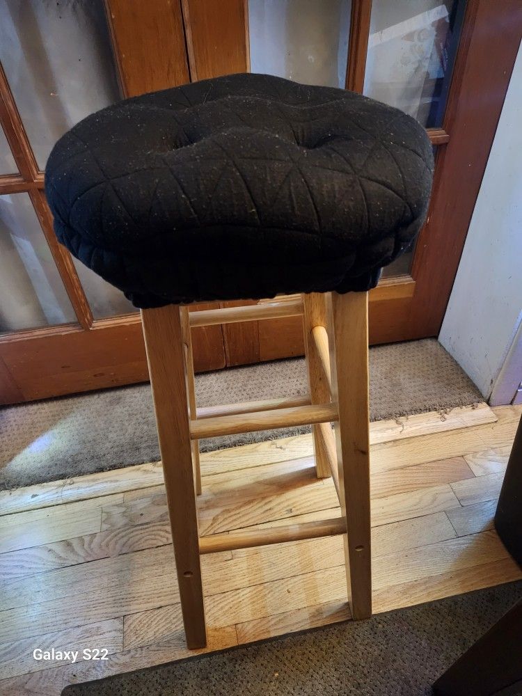 Barstool