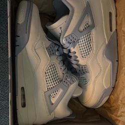 Jordan 4s