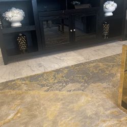 Black Soild Wood Very Heavy Tv Stand 