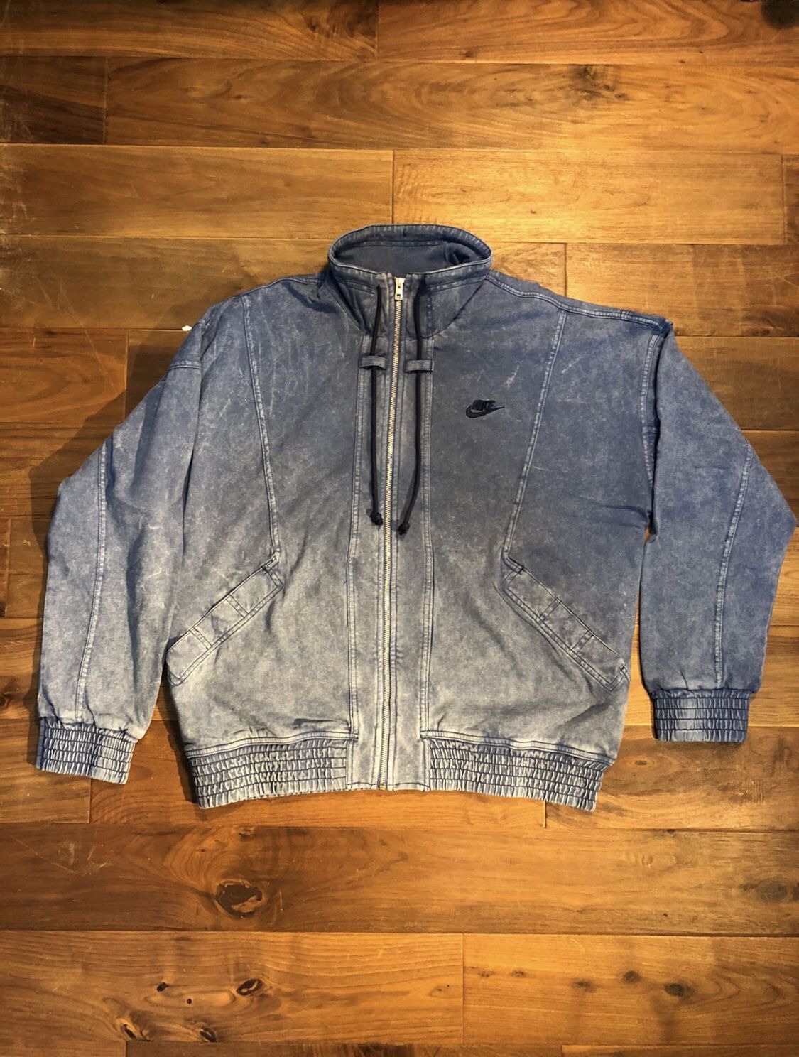 Nike Archives Challenge Court Reissue Jacket Agassi CV4353-442 Men’s Size M LAVA
