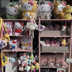 Hello Kitty Sanrio / Valentine Plush / Plushies 