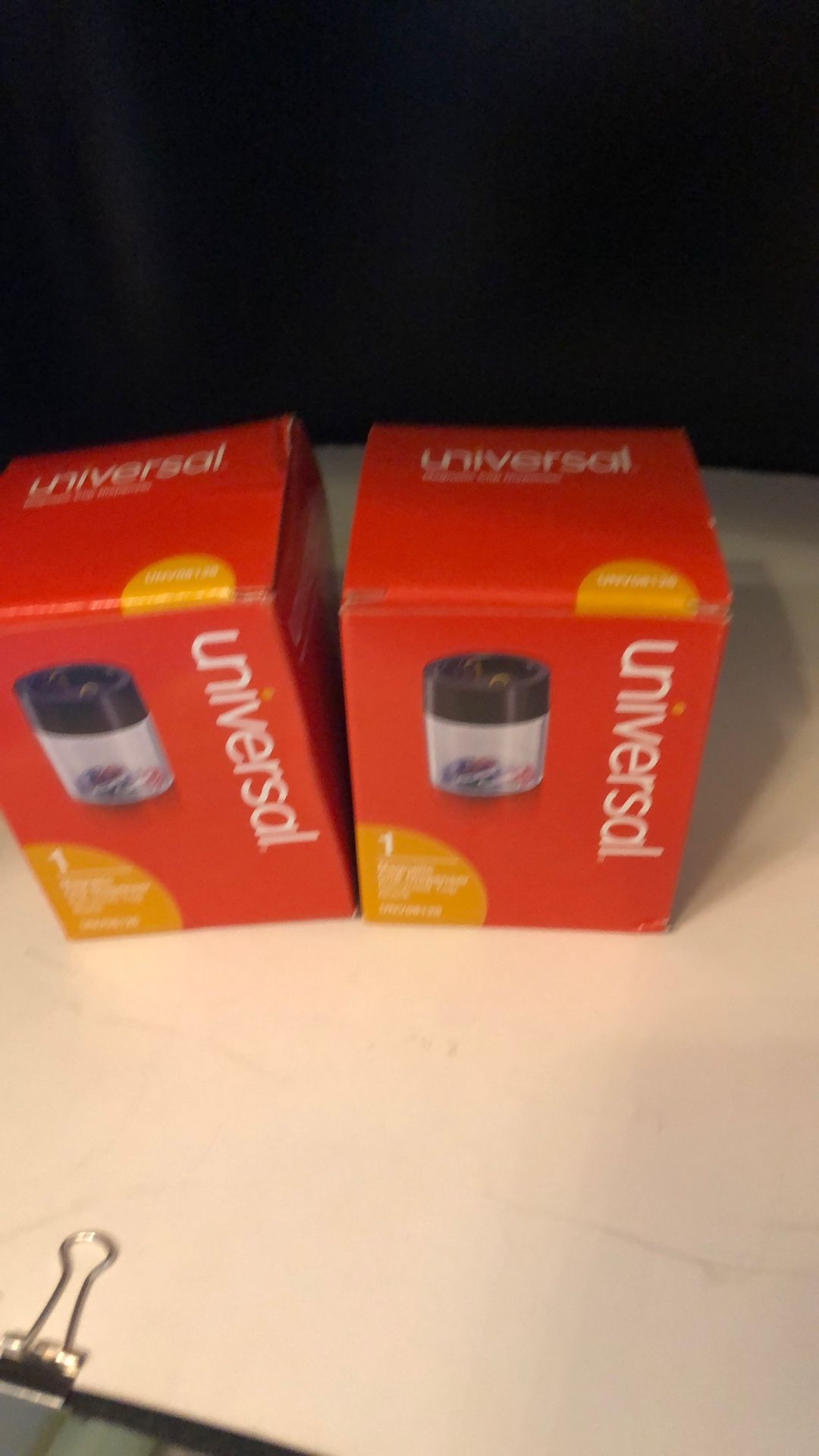 Universal Paper clip Dispenser D10