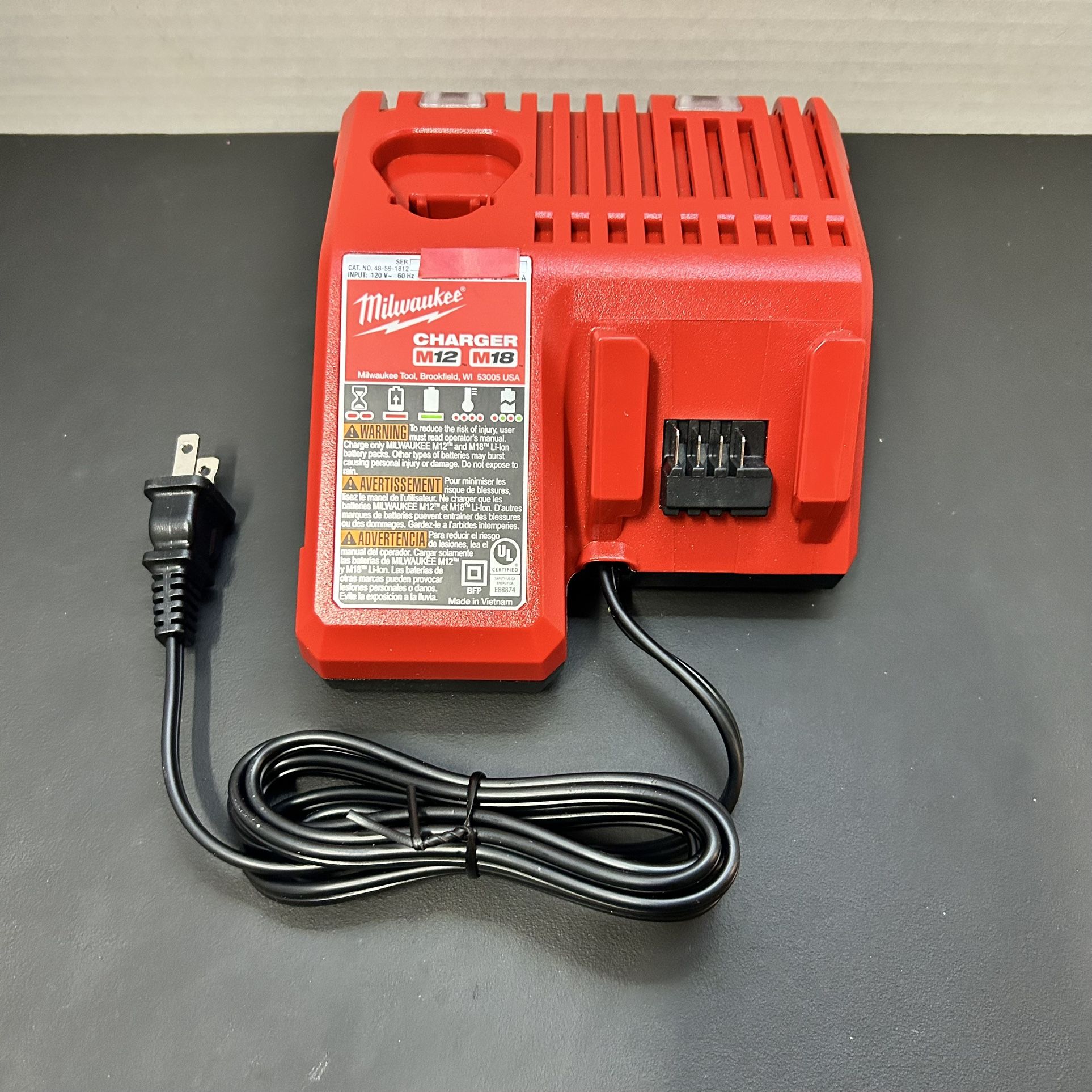 $30 NEW Milwaukee M12 / M18 Multi-Voltage Battery Charger