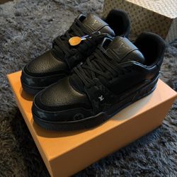 TRIPLE BLACK LV TRAINER