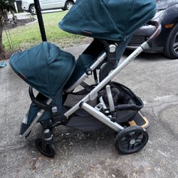 UPPABaby V2 Stroller