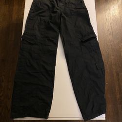 URBAN OUTFITTERS Women’s cargo black Pants Size Small