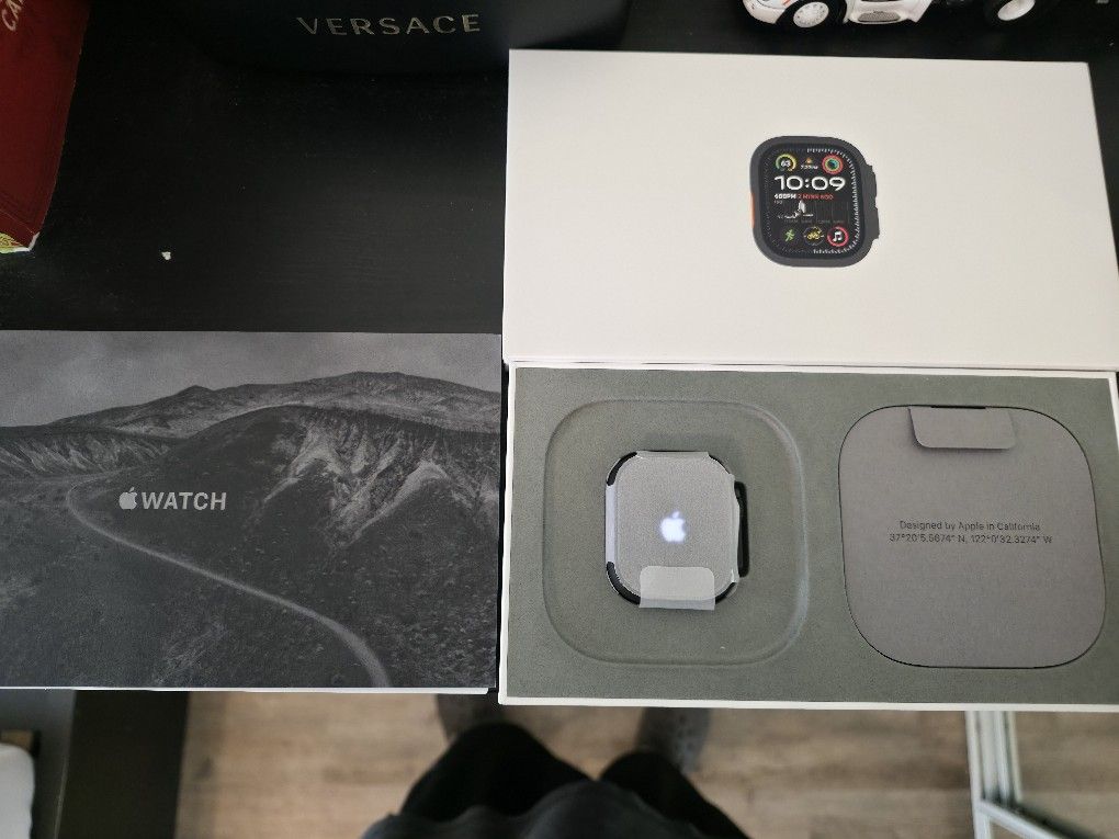 Apple Watch Ultra 2 (Black Titanium)