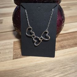 Cute!!!  Triple Heart Pendant Necklace 
