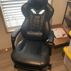XL Gaming Office Chair w/ Pillow and Foot Rest Xtra Large