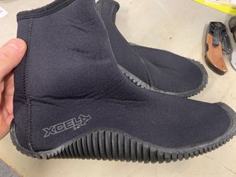 Excel 5mm water boots size 8