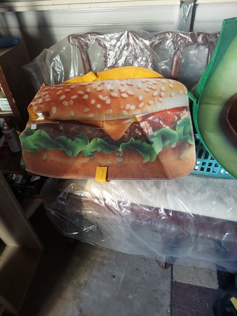 HAMBURGER & AVOCADO COSTUMES