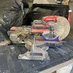 Milwaukee M18 FUEL 18V Lithium-Ion Brushless Cordless 7-1/4 in. Dual Bevel Sliding Compound Miter Saw Tool-Only