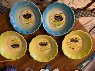 Yellow scalloped bowl