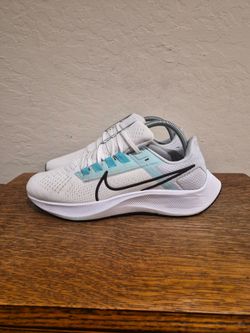Nike Air Zoom Pegasus 38 Athletic Running Shoes 
Women's Size US 9