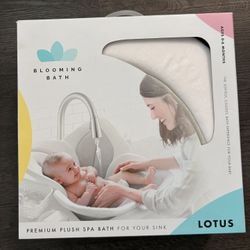 Blooming Bath Lotus