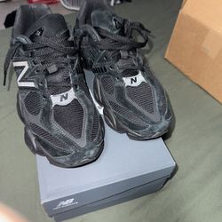 Used New  Balance 9060
