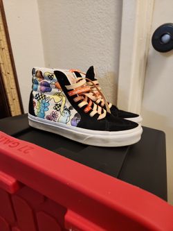 VANS tennis shoes