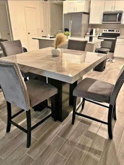 Dining Set 
