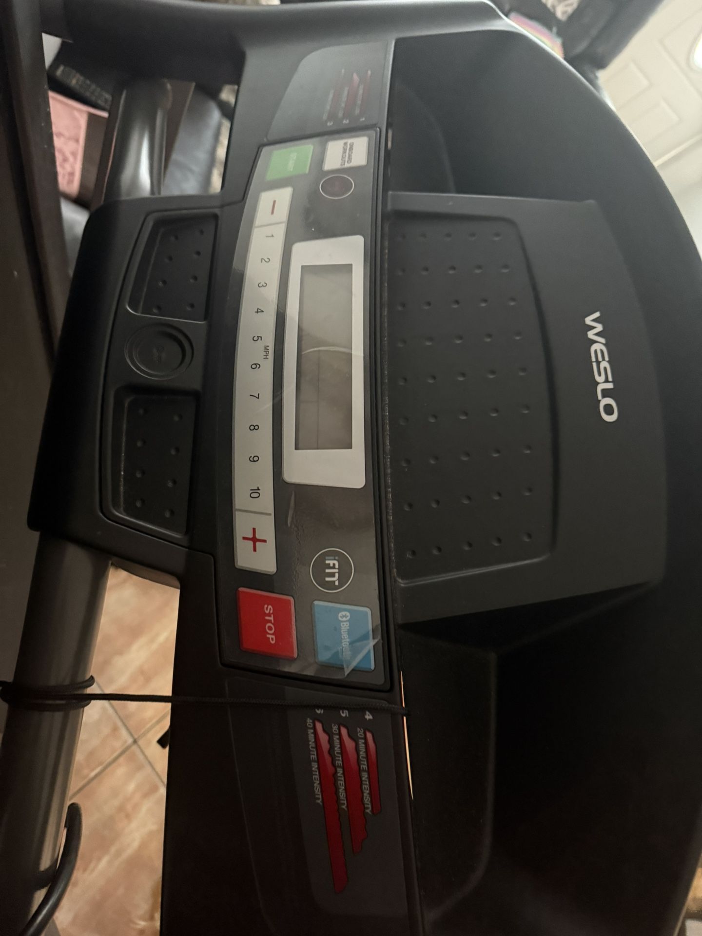 Weslo Cadence G 5.9i Folding Treadmill