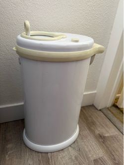 Free Ubbi Daiper Pail